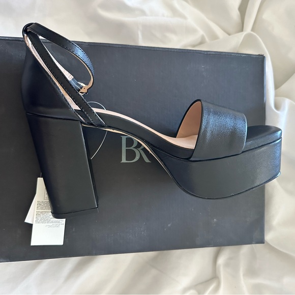 Banana Republic Leather Platform Dress Heel - Picture 5 of 13